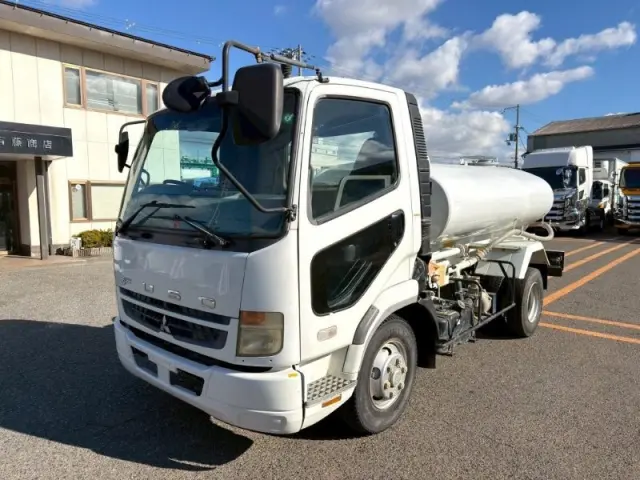 三菱 ファイター PDG-FK71Dの写真1