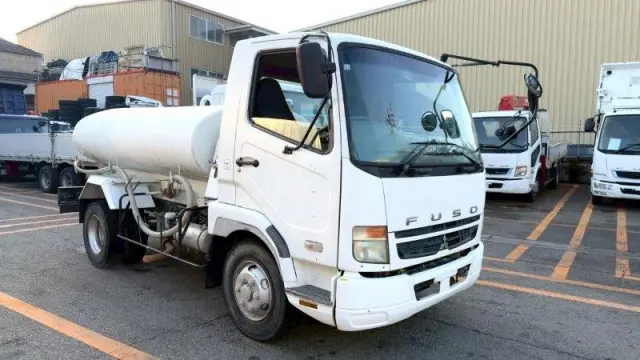 三菱 ファイター PDG-FK71Dの写真2