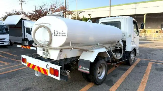 三菱 ファイター PDG-FK71Dの写真3