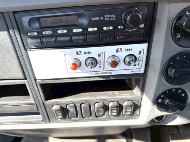 三菱 ファイター PDG-FK71Dの写真26