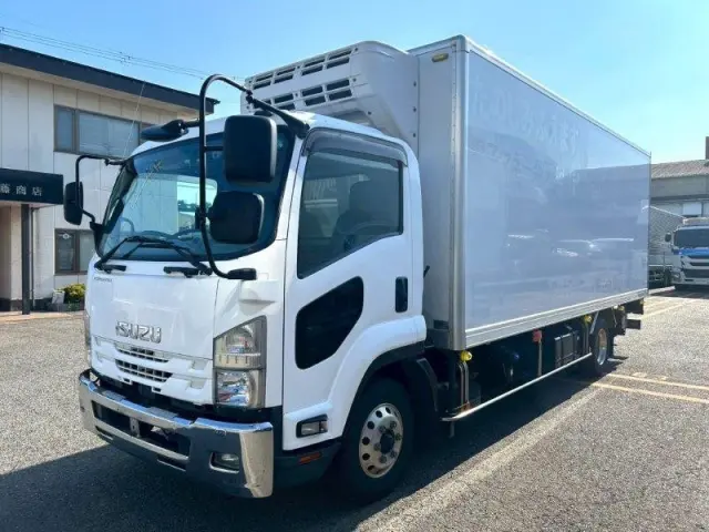 いすゞ フォワード 2PG-FRR90S1(2WD)の写真1