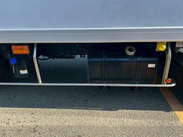 いすゞ フォワード 2PG-FRR90S1(2WD)の写真15