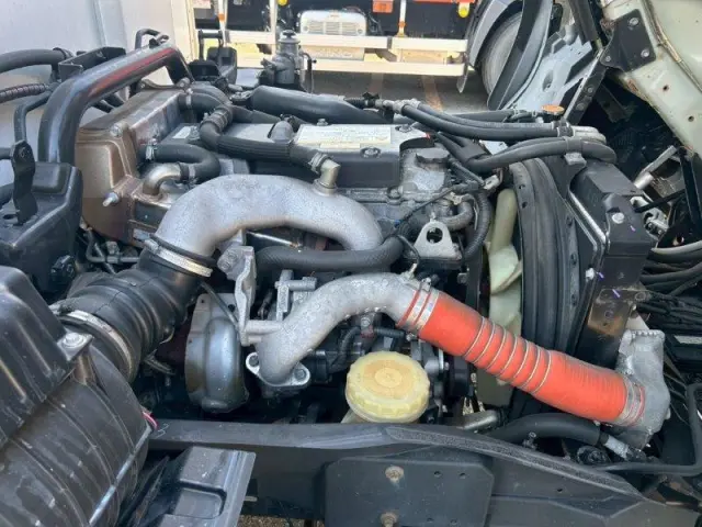 いすゞ フォワード 2PG-FRR90S1(2WD)の写真19