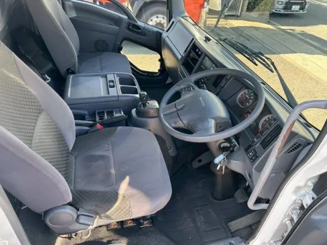 いすゞ フォワード 2PG-FRR90S1(2WD)の写真25