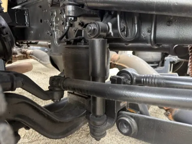 いすゞ ギガ QKG-CYJ77BA(8x4)の写真9
