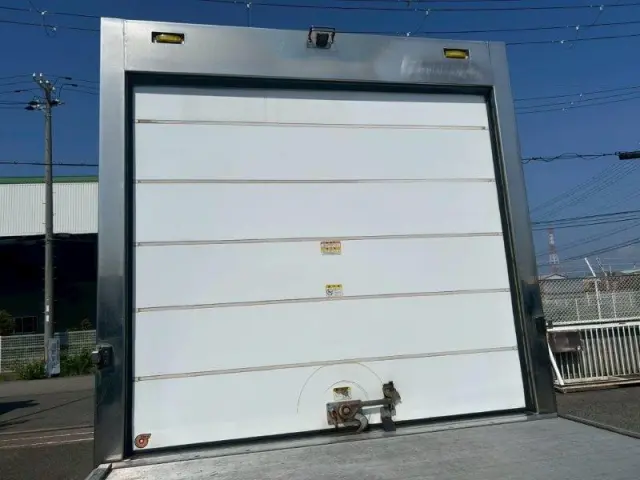 いすゞ フォワード 2PG-FRR90S1(2WD)の写真5