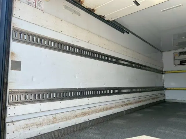 いすゞ フォワード 2PG-FRR90S1(2WD)の写真10