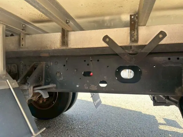 いすゞ フォワード 2PG-FRR90S1(2WD)の写真14