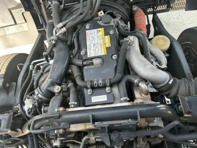 いすゞ フォワード 2PG-FRR90S1(2WD)の写真23