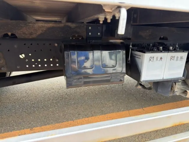 いすゞ フォワード 2RG-FRR90S2の写真8