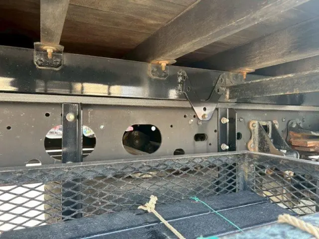 いすゞ フォワード QKG-FTR34S2(2WD)の写真19