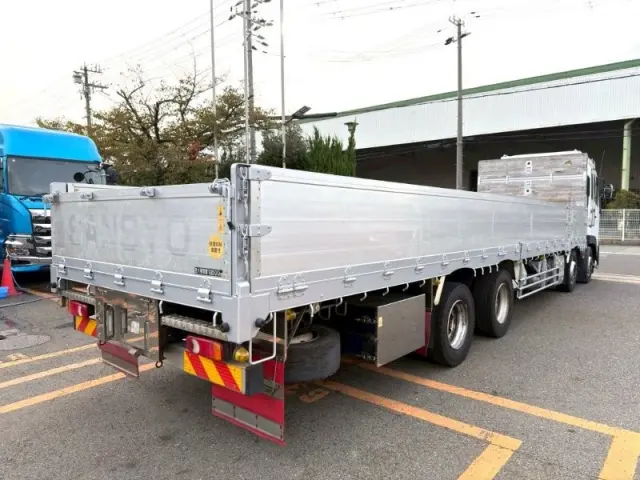 ＵＤ クオン 2PG-CG5CE(8x4)の写真3