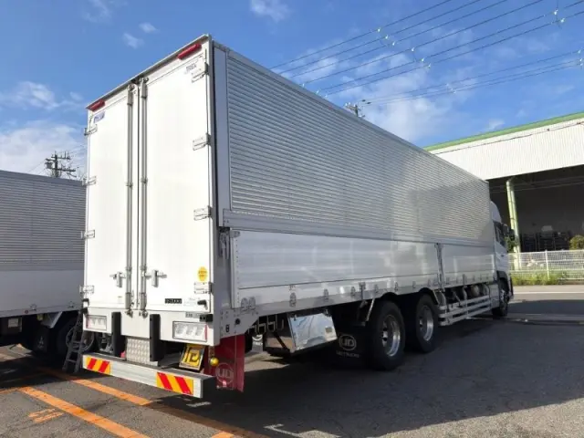 UD クオン 2PG-CD5CA(6x2)の写真3