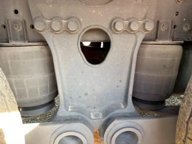 日野 プロフィア 2DG-FW1AHG(8x4)の写真15