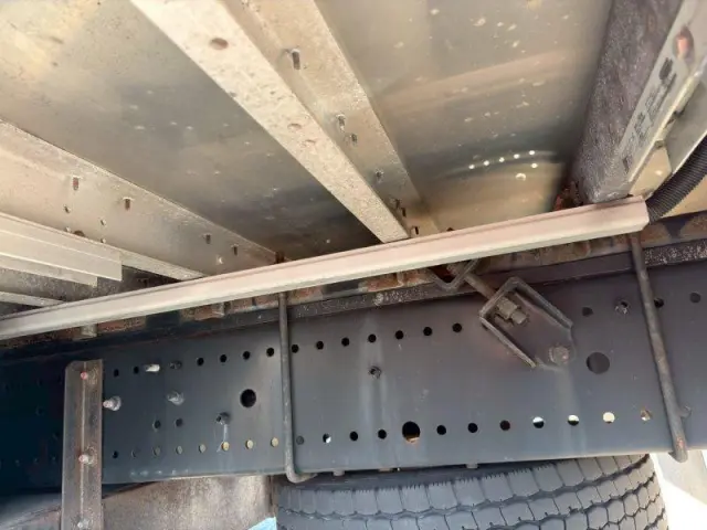 日野 プロフィア 2DG-FW1AHG(8x4)の写真16