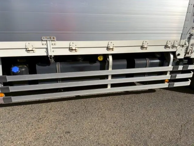 日野 プロフィア 2DG-FW1AHG(8x4)の写真20