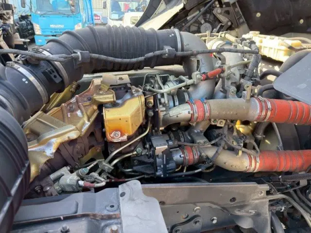 日野 プロフィア 2DG-FW1AHG(8x4)の写真26