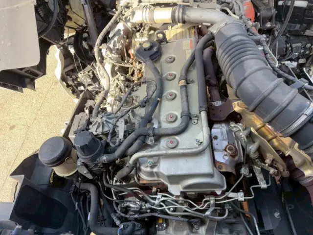 日野 プロフィア 2DG-FW1AHG(8x4)の写真27