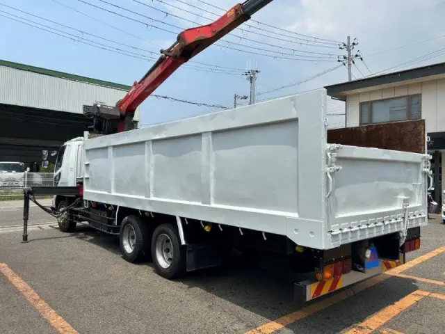 三菱 ファイター QDG-FQ62F(6x4)の写真4