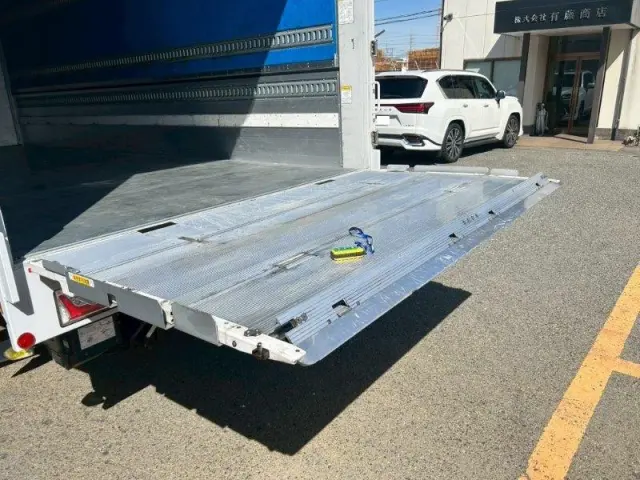 日野 レンジャー 2PG-FJ2ABG(2WD)の写真9