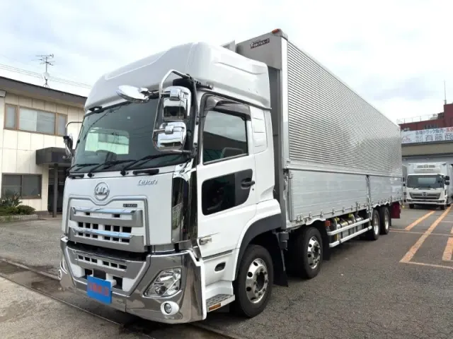 ＵＤ クオン 2RG-CG5FA(8x4)の写真1