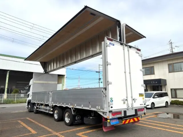 ＵＤ クオン 2RG-CG5FA(8x4)の写真8