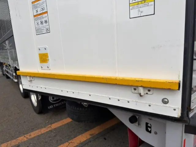 ＵＤ クオン 2RG-CG5FA(8x4)の写真16