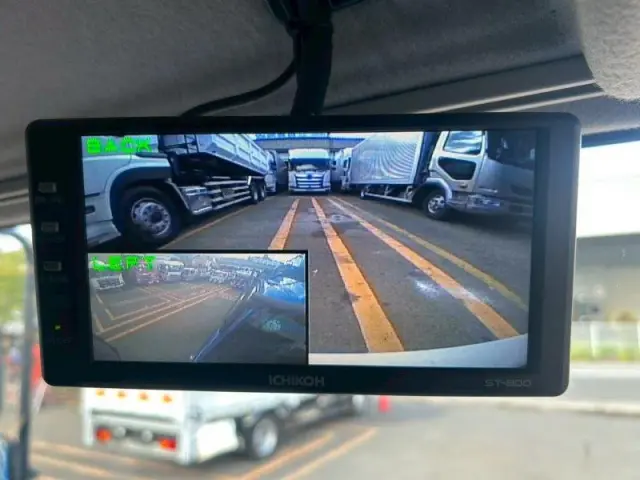 いすゞ ギガ 2PG-CYL77C(6x2)の写真26