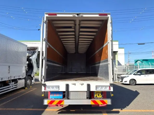 ＵＤ クオン 2PG-CD5CA(6x2)の写真9