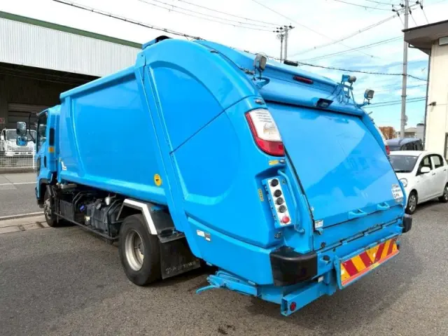 いすゞ フォワード 2RG-FRR90S2(2WD)の写真4