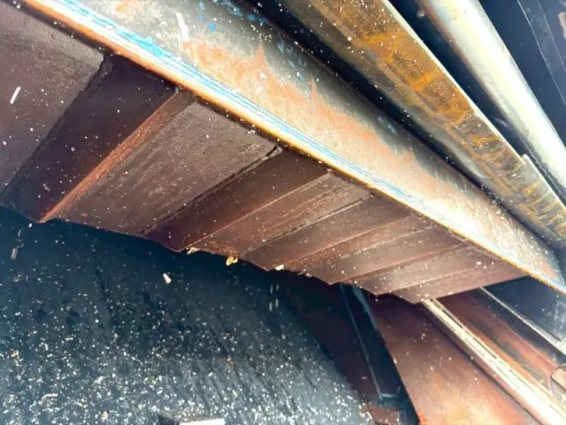 いすゞ フォワード 2RG-FRR90S2(2WD)の写真12