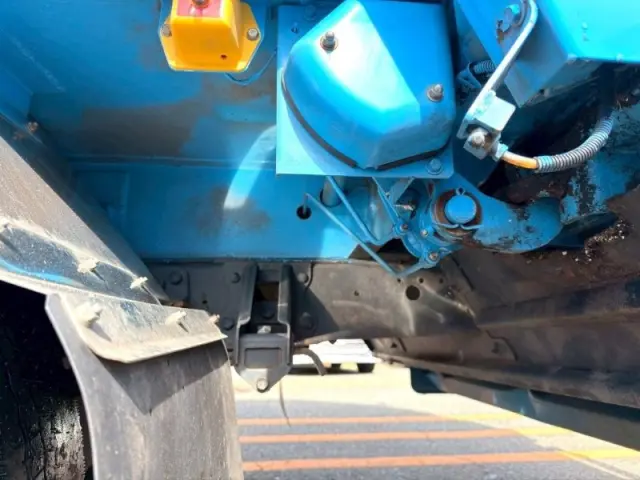 いすゞ フォワード 2RG-FRR90S2(2WD)の写真21