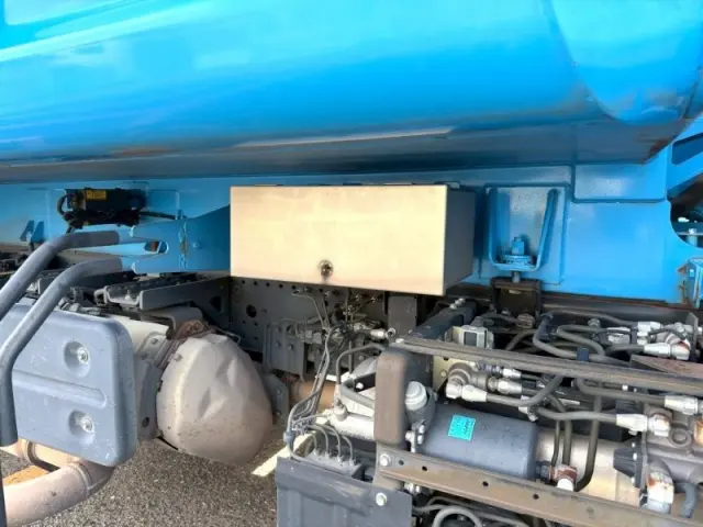 いすゞ フォワード 2RG-FRR90S2(2WD)の写真24