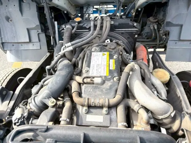 いすゞ フォワード 2RG-FRR90S2(2WD)の写真33
