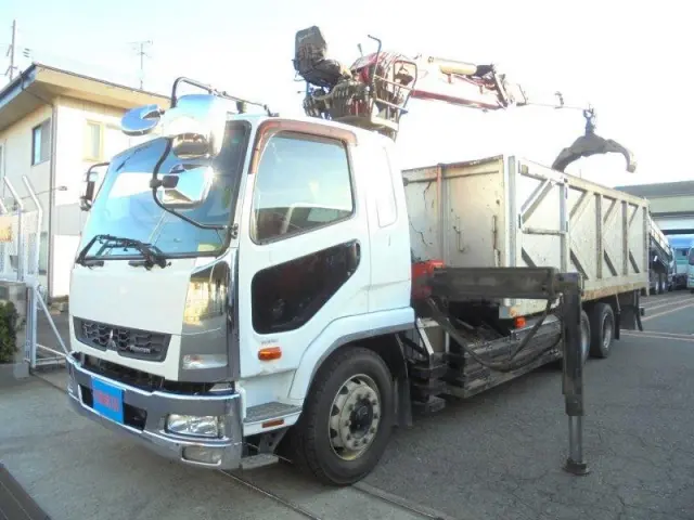 三菱 ファイター QDG-FQ62F(6x4)の写真1