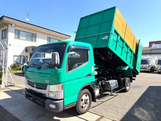 日産 アトラス TRG-FEB5Wの写真1