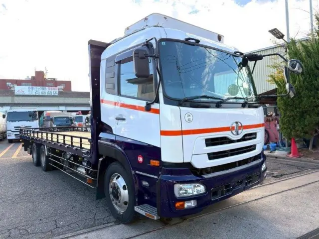 ＵＤ クオン ADG-CX4YL(6x4)の写真2