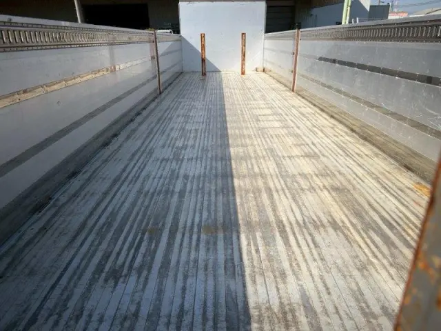 いすゞ ギガ 2PG-CYL77C(6x2)の写真5