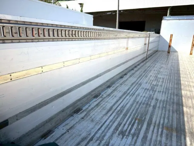 いすゞ ギガ 2PG-CYL77C(6x2)の写真6