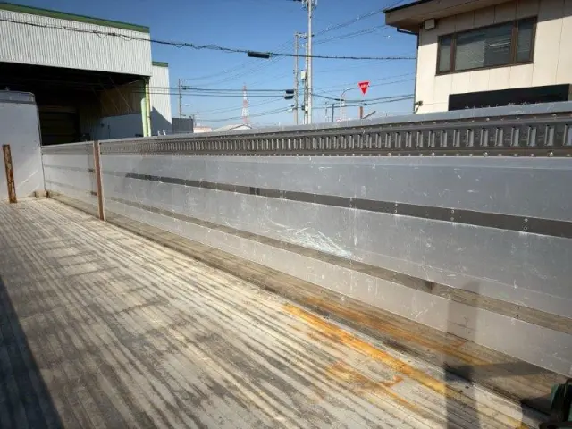 いすゞ ギガ 2PG-CYL77C(6x2)の写真7