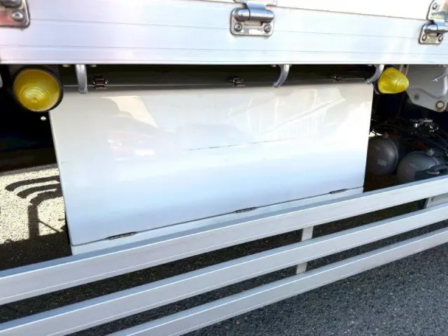 いすゞ ギガ 2PG-CYL77C(6x2)の写真12