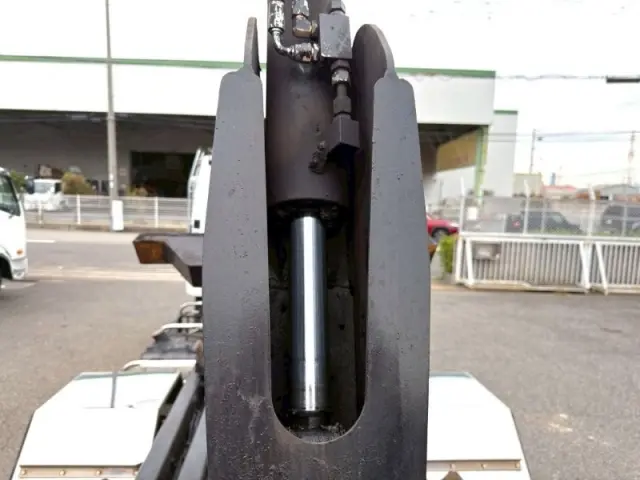 三菱 ファイター TKG-FK61Fの写真9