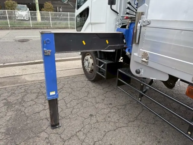 三菱 ファイター QKG-FK62FZの写真11