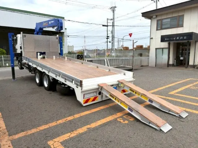 日野 レンジャー 2DG-GK2ABA(6x4)の写真10