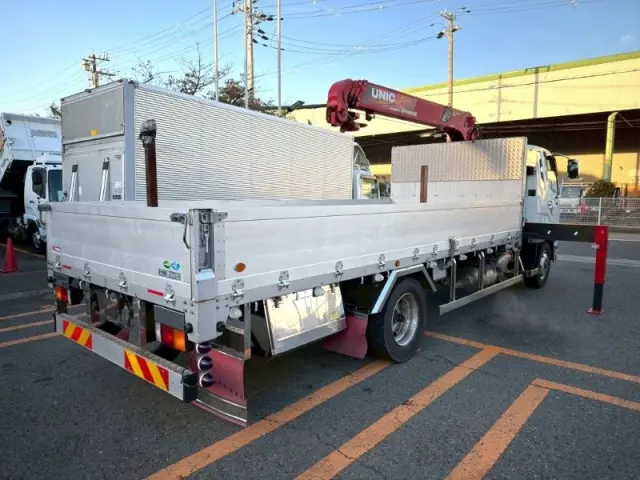 三菱 ファイター 2KG-FK62Fの写真7