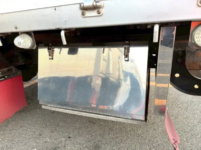 三菱 ファイター 2KG-FK62Fの写真17