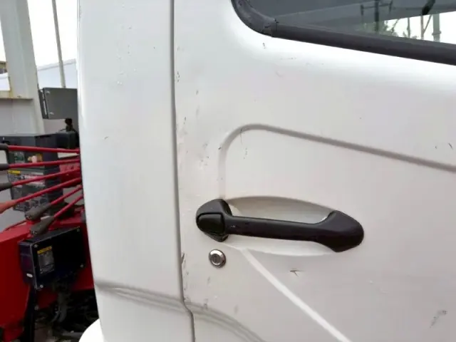 三菱 ファイター 2KG-FK71Fの写真20