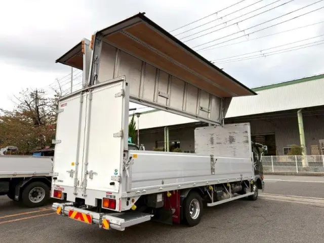 三菱 ファイター 2KG-FK71Fの写真7