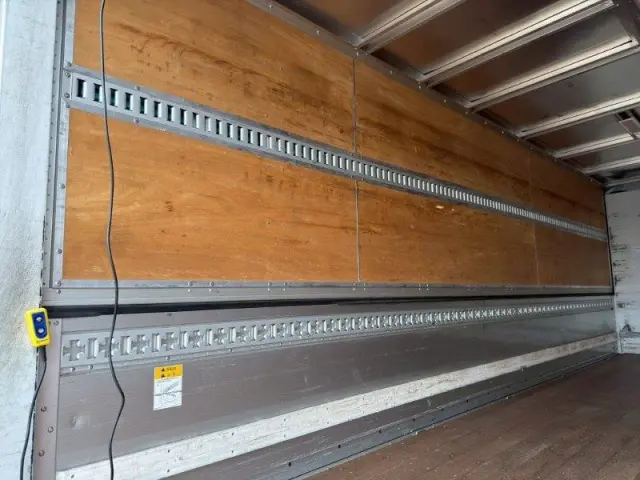 三菱 ファイター 2KG-FK71Fの写真14