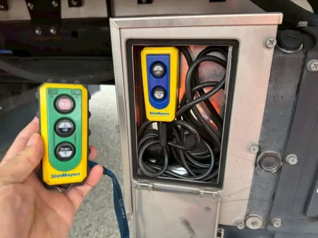 三菱 ファイター 2KG-FK71Fの写真17